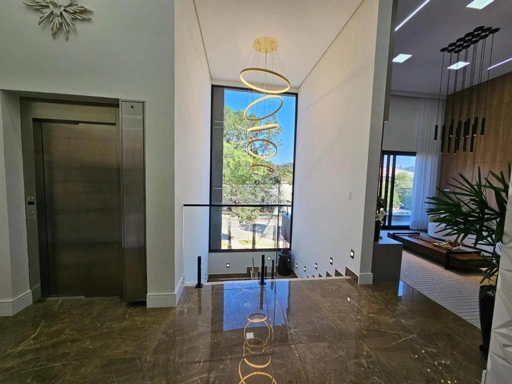 Casa 4 suítes no Reserva Colonial - Segurança e lazer completo imagem 4