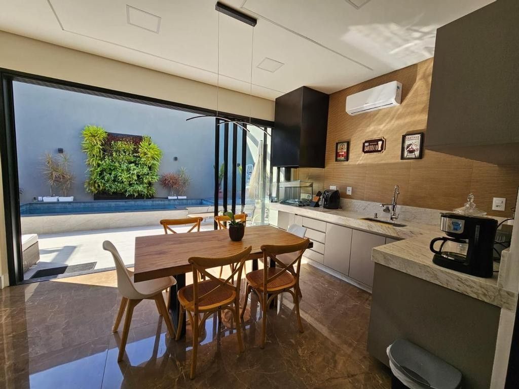 Casa 4 suítes no Reserva Colonial - Segurança e lazer completo imagem 6