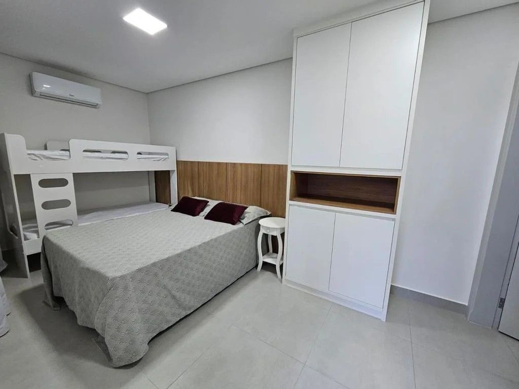 Casa 4 suítes no Reserva Colonial - Segurança e lazer completo imagem 10